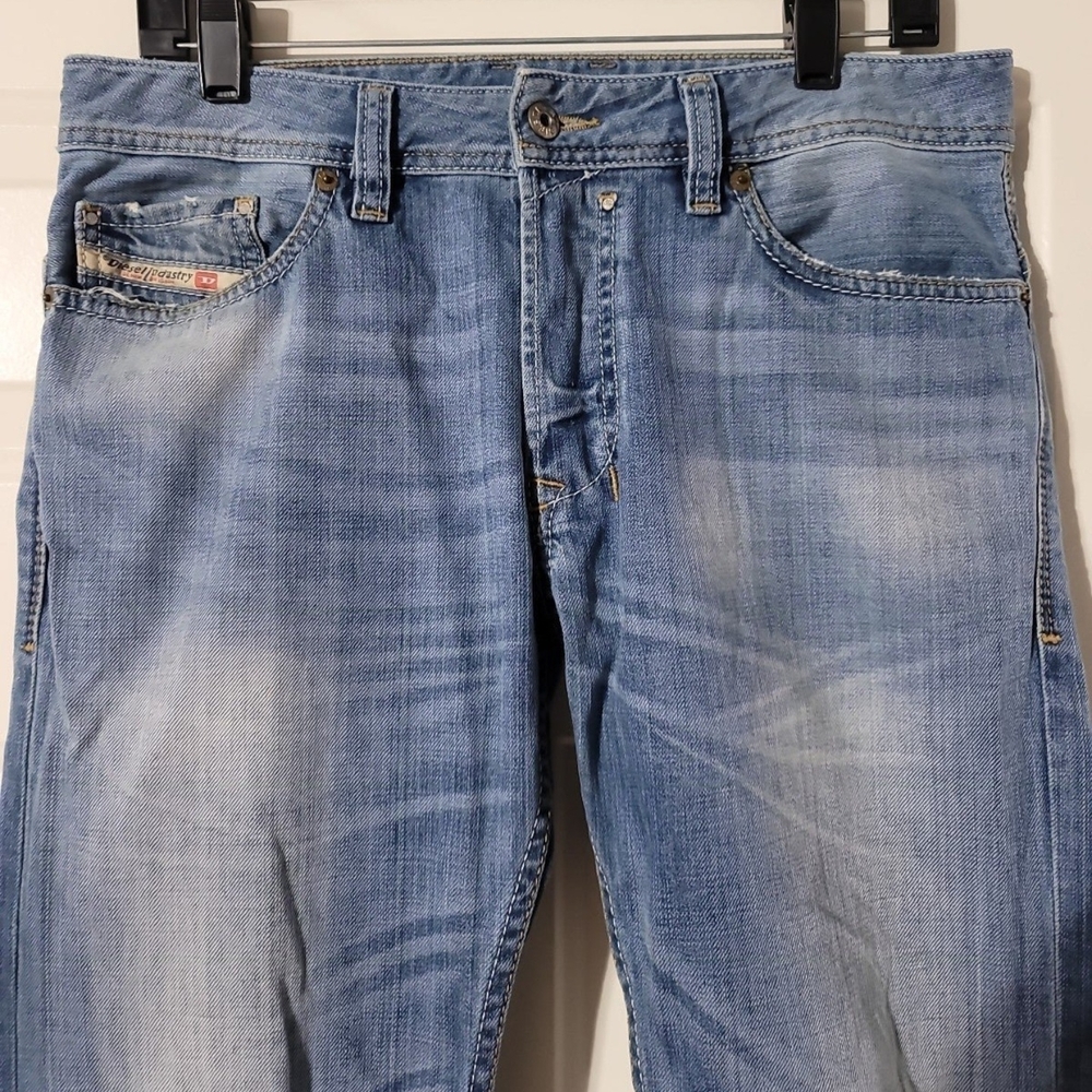 Diesel Men's Light Blue Jeans - Like New - Picture 3 of 6